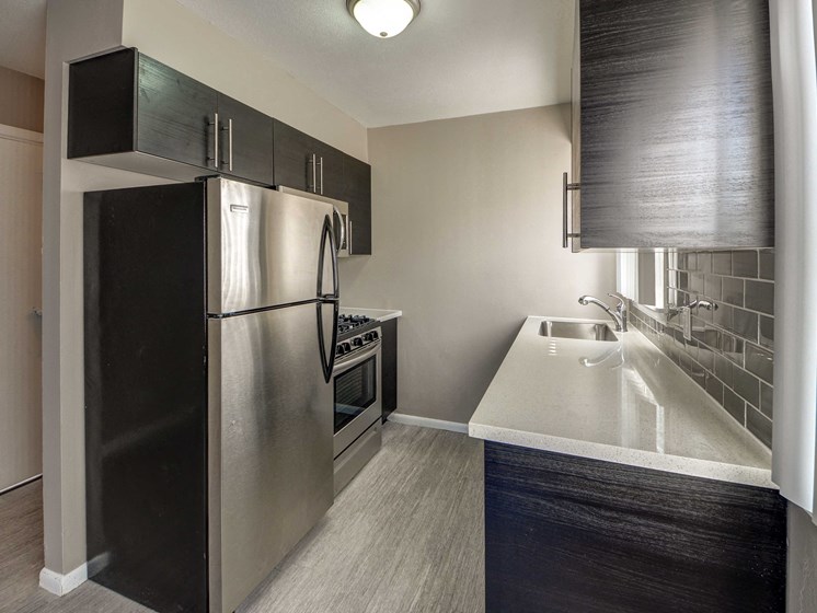Whittier Flats - 3023 Pleasant Ave